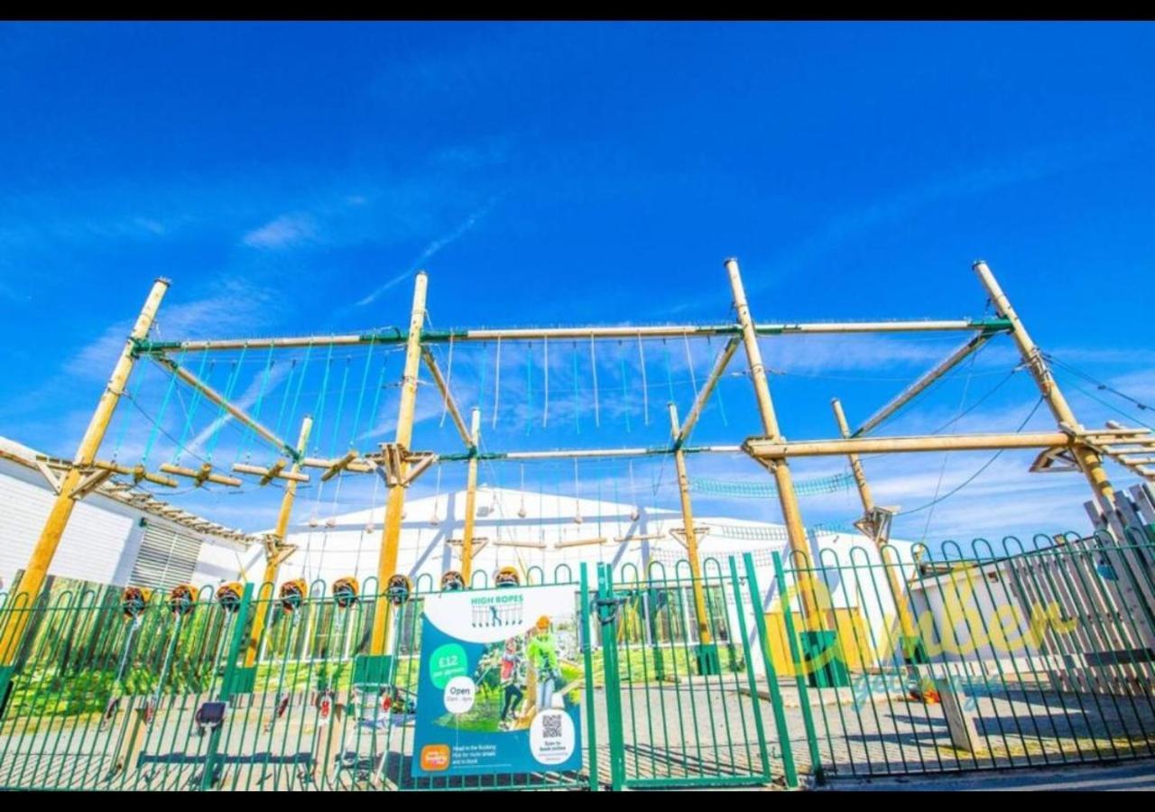 Mp502 - Camber Sands Holiday Park - Sleeps 6 - Small Dog - Gated Decking - Amazing Marsh Views Ngoại thất bức ảnh