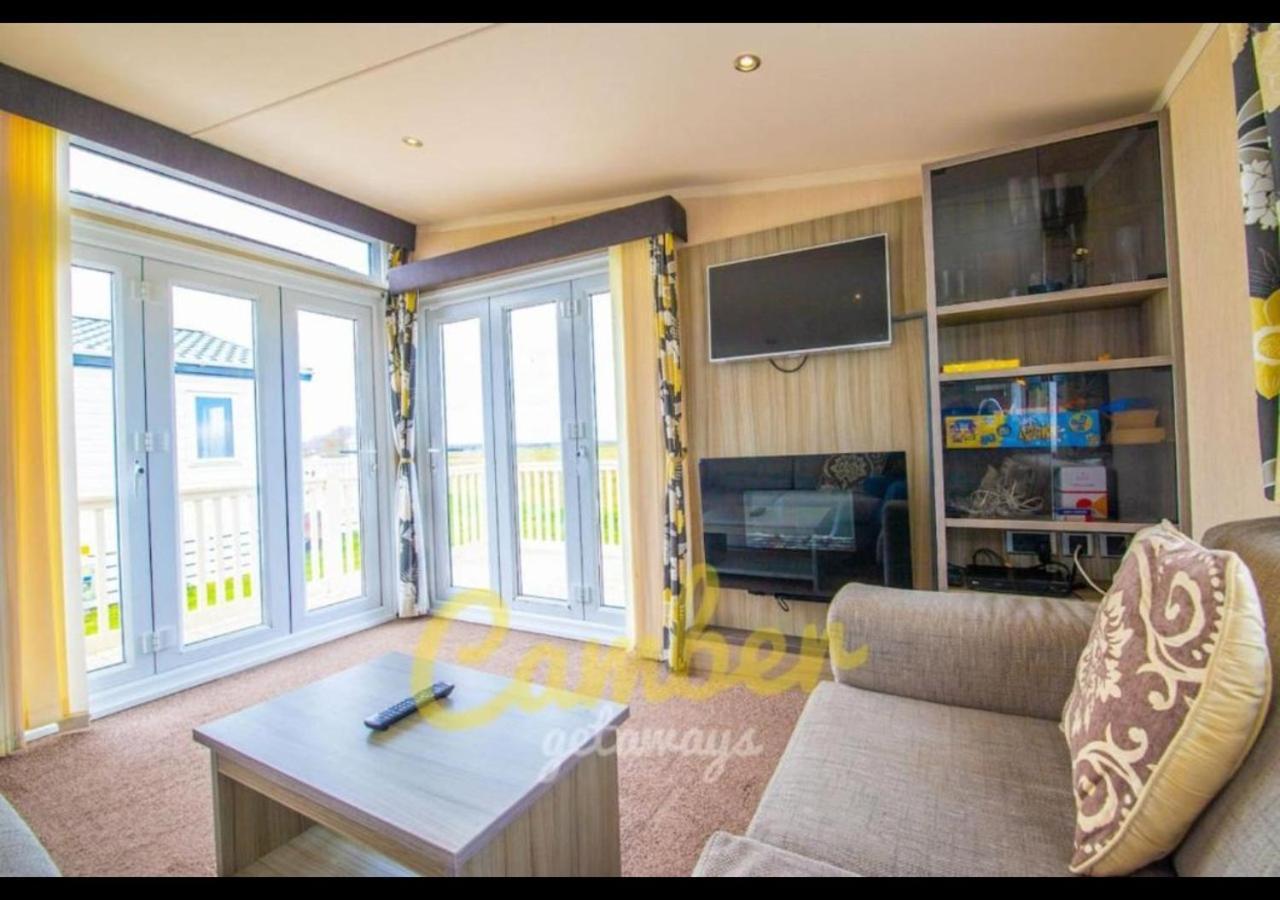 Mp502 - Camber Sands Holiday Park - Sleeps 6 - Small Dog - Gated Decking - Amazing Marsh Views Ngoại thất bức ảnh